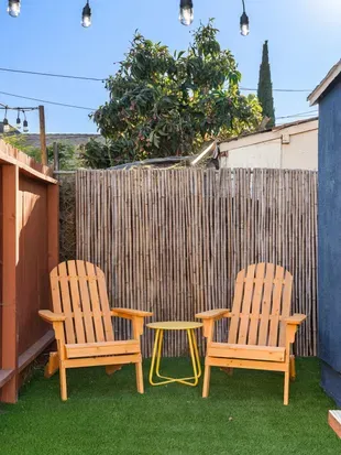Barrio Casita - 2Bd, Central, Parking, EV Charging