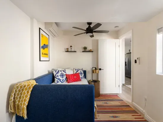 Barrio Casita - 2Bd, Central, Parking, EV Charging
