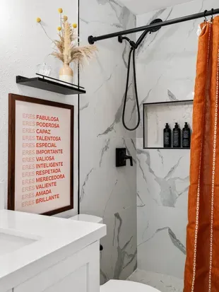 Barrio Casita - 2Bd, Central, Parking, EV Charging