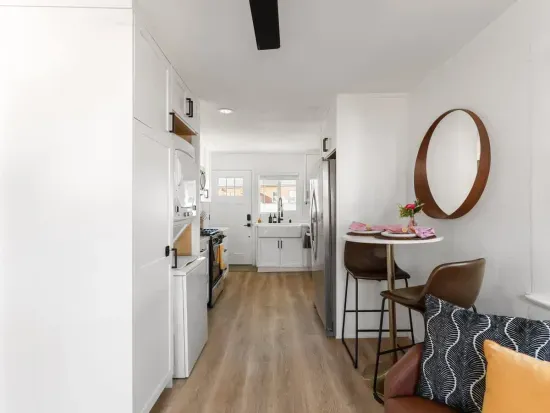 Barrio Casita - 2Bd, Central, Parking, EV Charging
