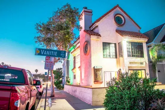 Entire Mission Beach Duplex, Steps 2 the Ocean & Bay, 2 Parking Spots!