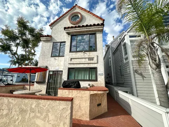 Entire Mission Beach Duplex, Steps 2 the Ocean & Bay, 2 Parking Spots!