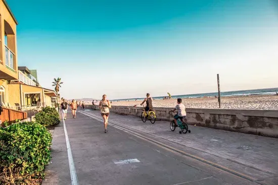 Entire Mission Beach Duplex, Steps 2 the Ocean & Bay, 2 Parking Spots!