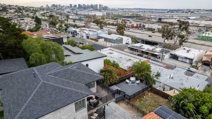 Modern 5BR Oasis - City Views, Gym & Gated Parking - image 106 of 109