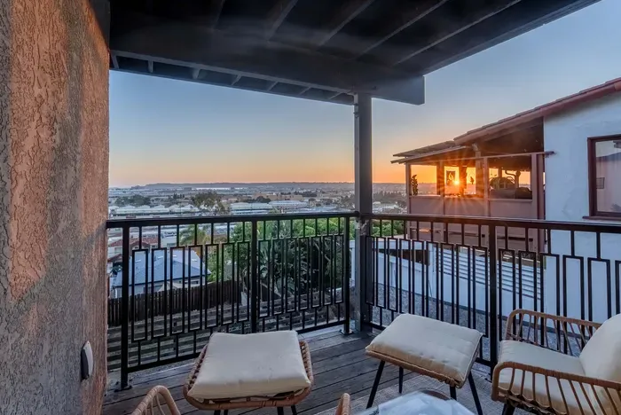 Modern 5BR Oasis - City Views, Gym & Gated Parking - image 75 of 109