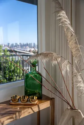 Modern 5BR Oasis - City Views, Gym & Gated Parking