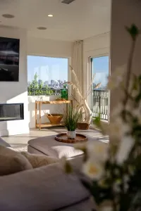 Modern 5BR Oasis - City Views, Gym & Gated Parking - image 15 of 109