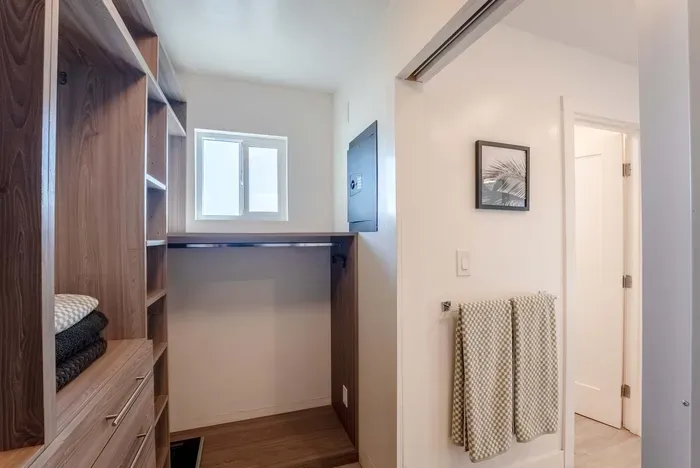 walk in closet