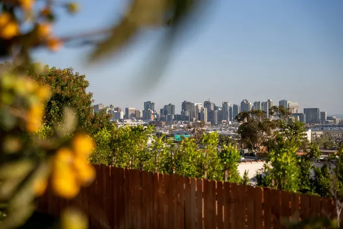 Modern 5BR Oasis - City Views, Gym & Gated Parking - image 78 of 109