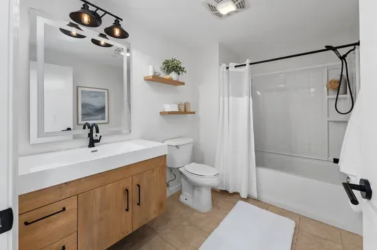 East Village/Downtown San Diego 2 Bed 2 Bath Condo