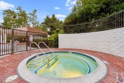 La Costa Gem/2BR, Garage, Pool - image 37 of 48