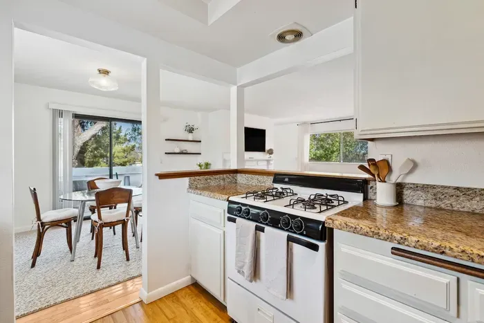 La Costa Gem/2BR, Garage, Pool - image 17 of 48