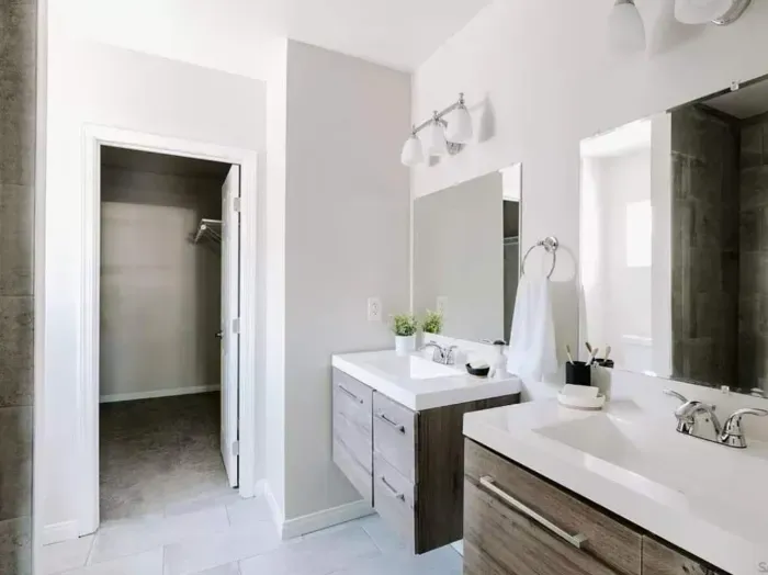 3 Bed 2 Bath Beautiful Imperial Beach Home - image 17 of 28
