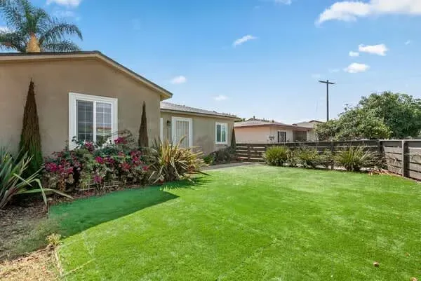 3 Bed 2 Bath Beautiful Imperial Beach Home - image 3 of 28
