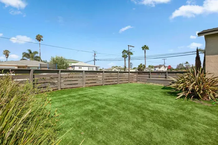 3 Bed 2 Bath Beautiful Imperial Beach Home - image 4 of 28