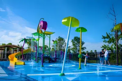 Windsor Hills Splash Pad: Mushroom and flower fountains create a splash zone little ones love!