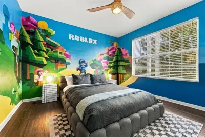 Gamer's Paradise - image 7 of 69