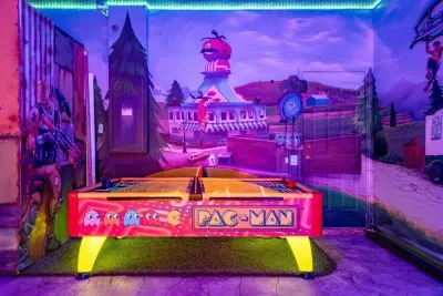 Gamer's Paradise - image 23 of 69