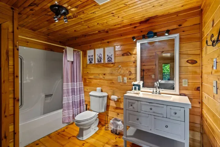 Bedroom 3’s bathroom 