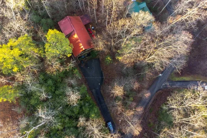 Your private cabin in the woods 