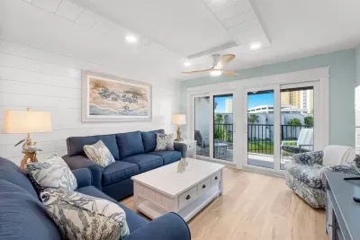 Charming Beachfront Condo with Stunning Views