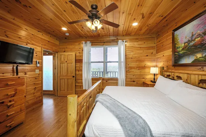 All rooms have TV's and king beds with ensuite bathrooms