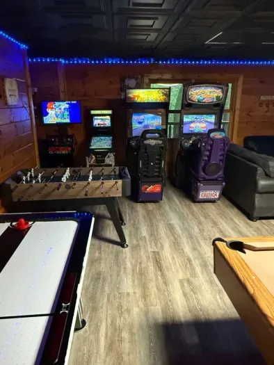Room currently has more arcades than are shown in other pictures. Odds are we’ve added even more!