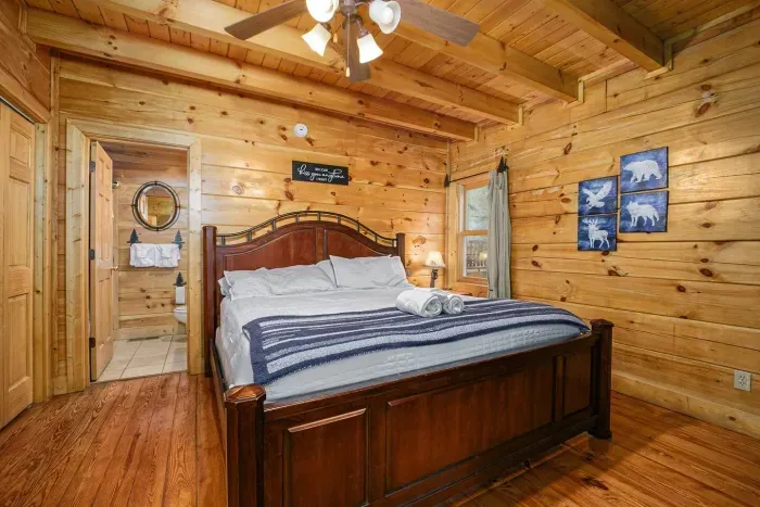 2nd of 3 en suite bedrooms 