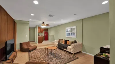 Unique-Hot Tub, Pool, Speakeasy & Secret Golf Room - image 77 of 78