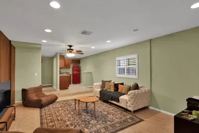 Unique-Hot Tub, Pool, Speakeasy & Secret Golf Room - image 30 of 78