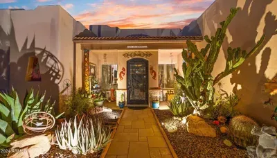 Unique-Hot Tub, Pool, Speakeasy & Secret Golf Room - image 73 of 78