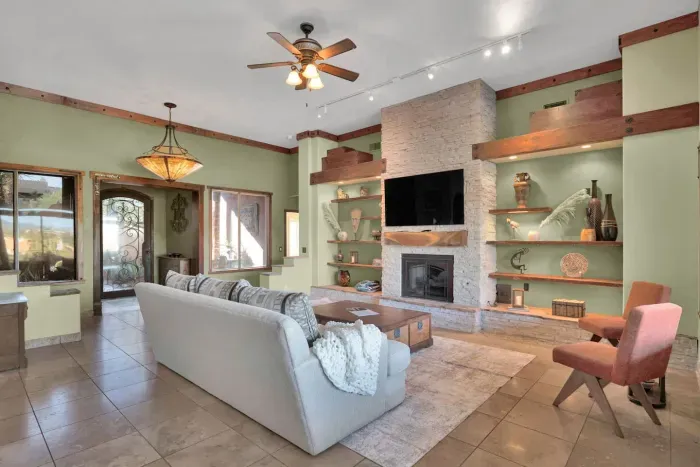 Unique-Hot Tub, Pool, Speakeasy & Secret Golf Room - image 4 of 78