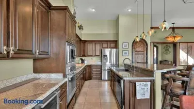 Unique-Hot Tub, Pool, Speakeasy & Secret Golf Room - image 49 of 78