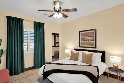 Unique-Hot Tub, Pool, Speakeasy & Secret Golf Room - image 23 of 78