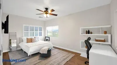 Unique-Hot Tub, Pool, Speakeasy & Secret Golf Room - image 44 of 78