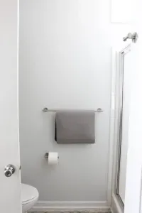 Spa-like touches with plush towels – the perfect way to refresh after a sunny day