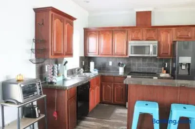 2 pelicans beach house - image 53 of 60