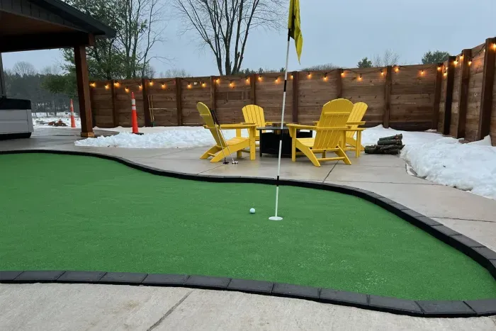 Nature's Ridge TC Pickleball Lodge - Put-put Golf