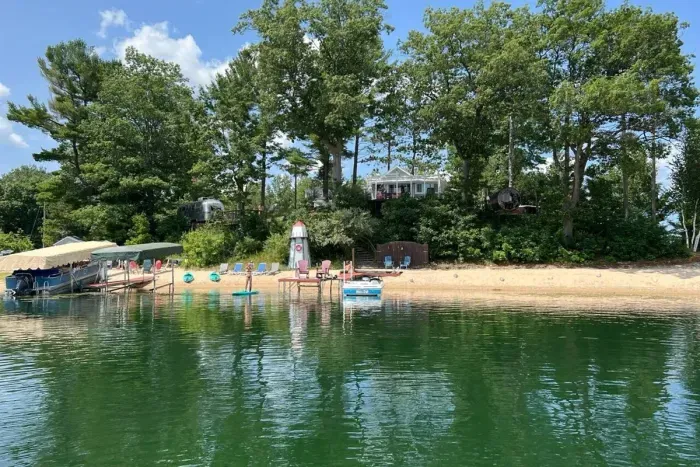 Slice-of-Heaven TC | Spa Retreat | Silver Lake CottageKayaks, canoe, row boat, SUP's all included!