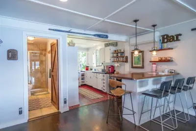 Slice-of-Heaven TC | Spa Retreat Open Kitchen Area | High-top Dining with Lake Views