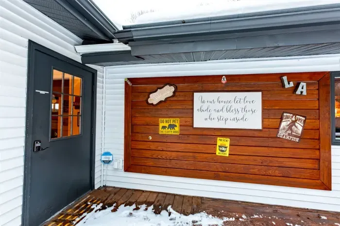 Lake Ann Lodge | Wheelchair Accessible Entry