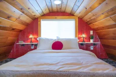 Cozy and comfy Queen Loft