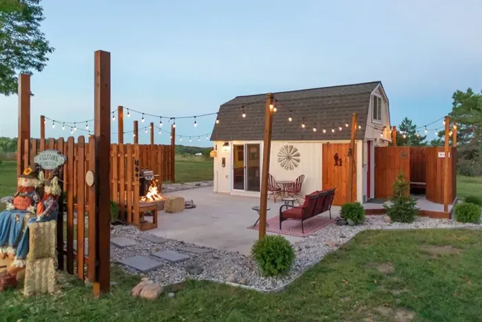 Tiny Ranch House Adjacent the 70's Lodge sleeps 2-4 for a bit more of a private experience.
