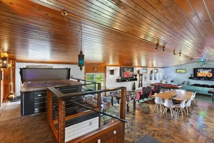 Grand Game Room | Ping-pong Table | Foosball | Air Hockey | Pool Table | Darts | Ring-hook | Kids Play Area | Arcade Games | 2- Smart TV's | XBox | Movie Chairs | Hot Tub (4-6 ppl)