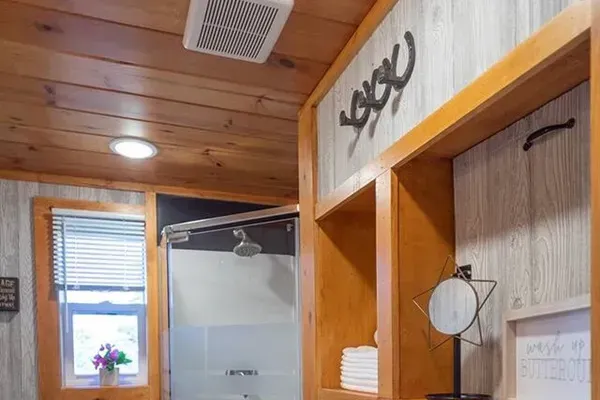 Tiny Ranch House Bathroom