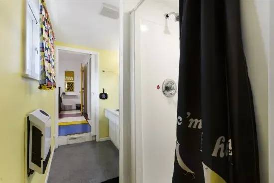 Partridge Family Bathroom Suite | Single Standup Shower
