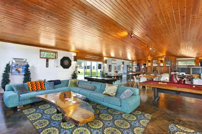 Grand Game Room | Ping-pong Table | Foosball | Air Hockey | Pool Table | Darts | Ring-hook | Kids Play Area | Arcade Games | 2- Smart TV's | XBox | Movie Chairs | Hot Tub (4-6 ppl)