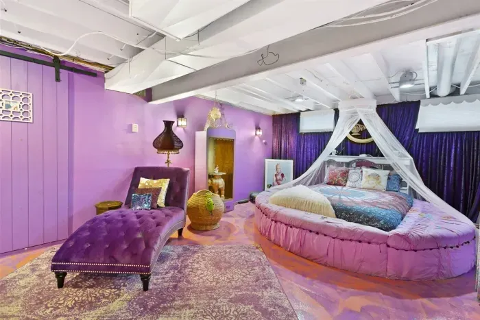 I Dream of Jeanne Queen Bedroom | Lower Level between Star Trek Bunk Room & Mission Impossible Bedroom Private entrance from Stairway leading to Whiskey Bar Lounge