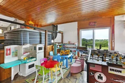 70's Lodge Grand Recreation Room | Kid's Play Area