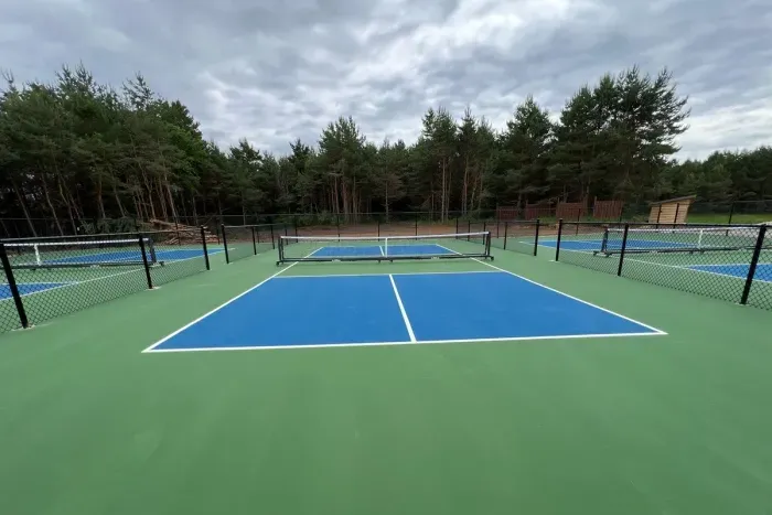 70's Lodge "New Spring 2025" Pickleball Court (3) Fenced in Private Courts! - Starter Paddles & Balls provided